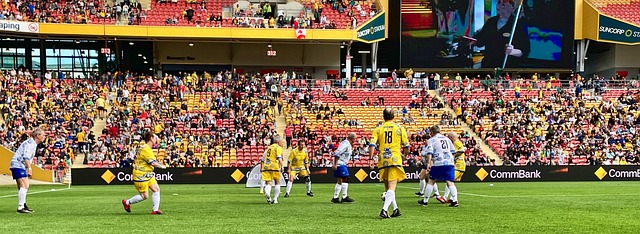 曼城也在球 曼城也在球